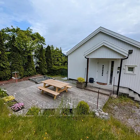 Bright Fjord View Apartment Jorpeland Exterior photo